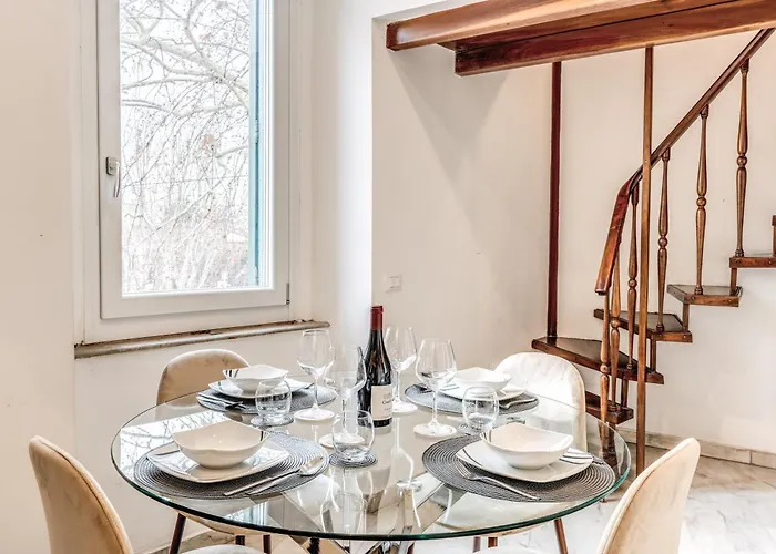 Appartement V E N E R E *