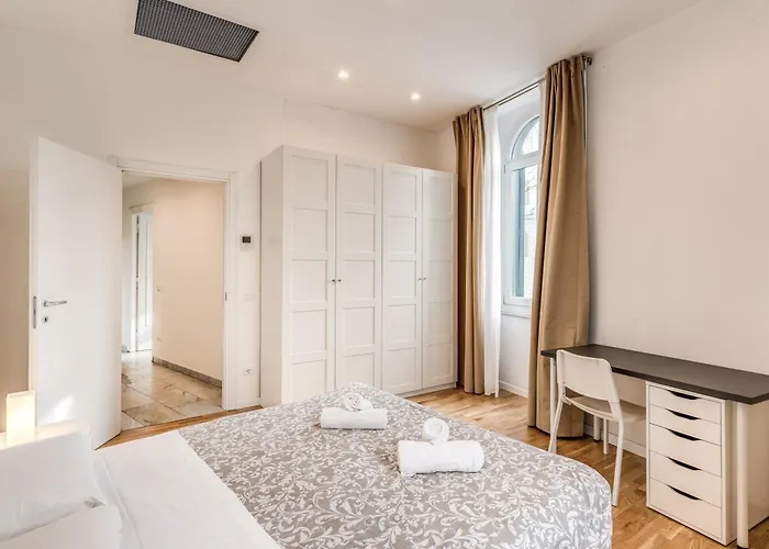 Appartement V E N E R E *